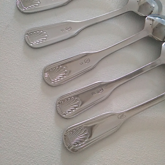 5 Teaspoons Shell Pattern Glossy Flatware - Picture 5 of 8